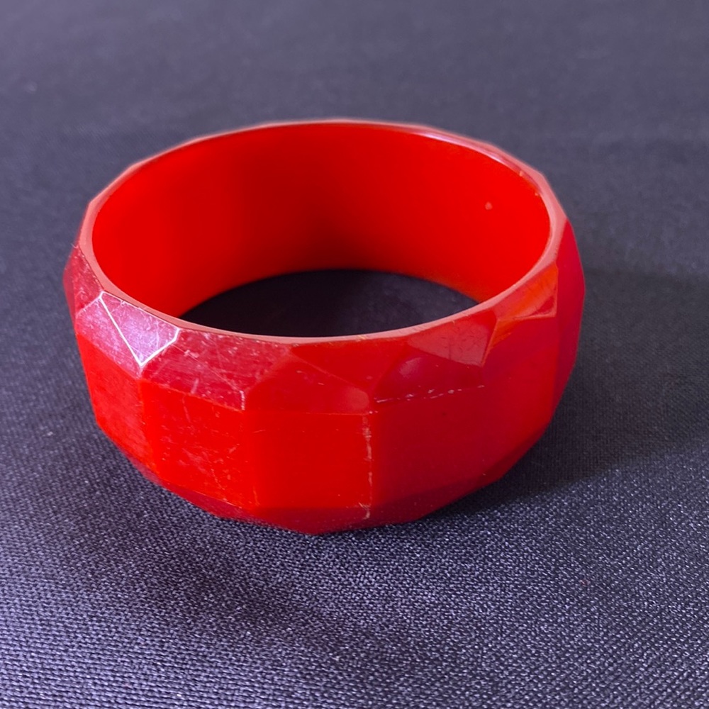 Vintage Ruby Red Faceted Bakelite Bangle
